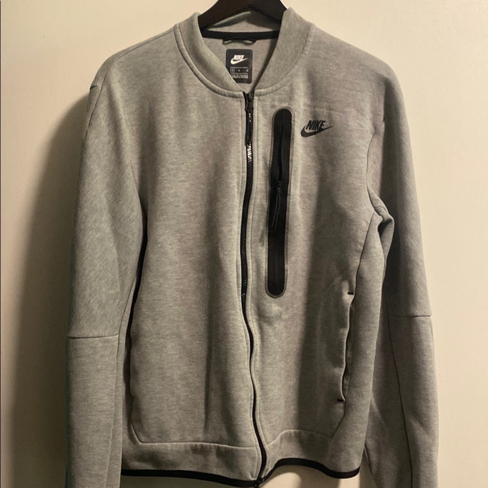 Nike Gray Zip Up Sweater Athletic Casual